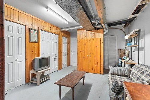 Salle familiale - 127 Ch. Alie, Gracefield, QC - Indoor Photo Showing Other Room