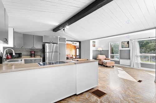 Cuisine - 127 Ch. Alie, Gracefield, QC - Indoor Photo Showing Kitchen With Double Sink