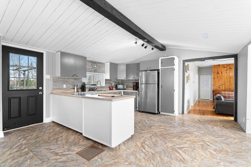 Cuisine - 127 Ch. Alie, Gracefield, QC - Indoor Photo Showing Kitchen With Double Sink