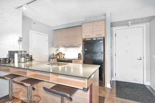 Kitchen - 906-1414 Rue Chomedey, Montréal (Ville-Marie), QC - Indoor Photo Showing Kitchen