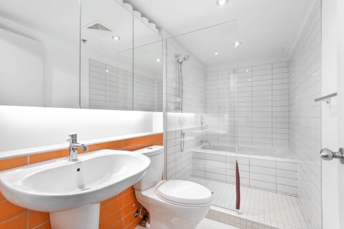 Bathroom - 906-1414 Rue Chomedey, Montréal (Ville-Marie), QC - Indoor Photo Showing Bathroom