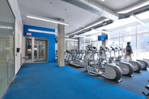 Exercise Room - 906-1414 Rue Chomedey, Montréal (Ville-Marie), QC - Indoor Photo Showing Gym Room