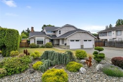 870 Cavin Rd French Creek, BC V9P 1Z9