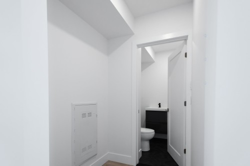 Closet - 640 Rue Fortune, Montréal (Le Sud-Ouest), QC - Indoor