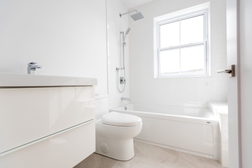 Master Bathroom - 640 Rue Fortune, Montréal (Le Sud-Ouest), QC - Indoor Photo Showing Bathroom