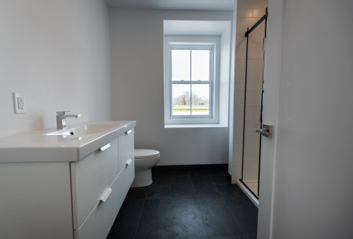 Bathroom - 640 Rue Fortune, Montréal (Le Sud-Ouest), QC - Indoor Photo Showing Bathroom