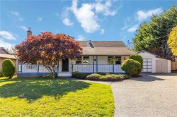 711 Miller Ave Saanich, BC V8Z 3C9