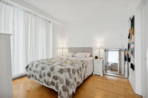 Master Bedroom - 505-185 Rue Laurier, Gatineau (Hull), QC - Indoor Photo Showing Bedroom