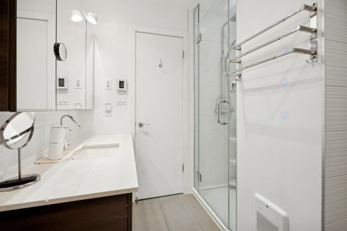 Bathroom - 505-185 Rue Laurier, Gatineau (Hull), QC - Indoor Photo Showing Bathroom
