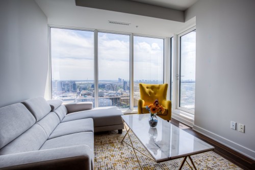 Salon - 2503-1188 Rue St-Antoine O., Montréal (Ville-Marie), QC - Indoor Photo Showing Living Room