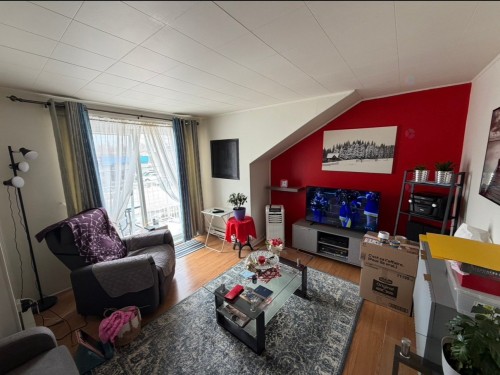 Salon - 488 Rue Wilfrid, Saint-Jérôme, QC - Indoor Photo Showing Living Room