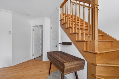 Escalier - 522 Rue Lesage, Chambly, QC - Indoor Photo Showing Other Room