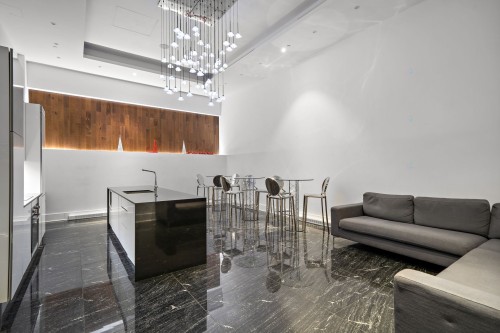 Salle familiale - 804-1188 Av. Union, Montréal (Ville-Marie), QC - Indoor