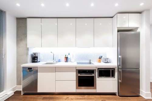 Cuisine - 804-1188 Av. Union, Montréal (Ville-Marie), QC - Indoor Photo Showing Kitchen With Upgraded Kitchen