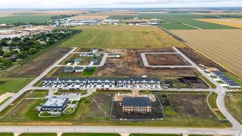 24 Ash Bay, Rosenort, MB 