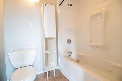 554 Carlaw Ave, Winnipeg, MB 