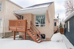 554 Carlaw AVE  Winnipeg, MB R3L 0V4