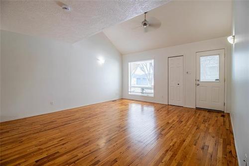 554 Carlaw Ave, Winnipeg, MB 