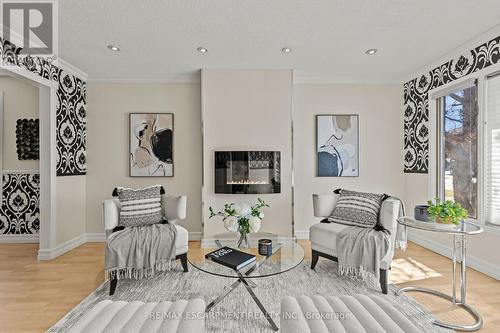 23 Ricardo Court, Hamilton, ON - Indoor