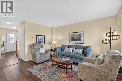3130 Driftwood Drive, Burlington, ON - Indoor Photo Showing Living Room