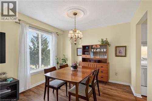 3130 Driftwood Drive, Burlington, ON - Indoor Photo Showing Dining Room