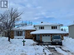 8 Gillingham Avenue Norris Arm, NL A0G 3M0