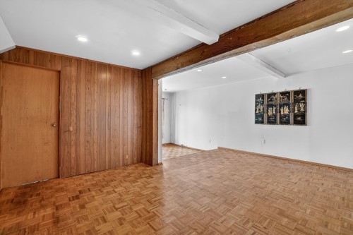 Salle familiale - 153 Av. De Spartan Crescent, Pointe-Claire, QC - Indoor Photo Showing Other Room