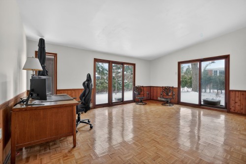 Salle de jeux - 153 Av. De Spartan Crescent, Pointe-Claire, QC - Indoor Photo Showing Office