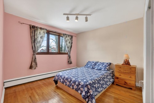 Chambre à coucher - 153 Av. De Spartan Crescent, Pointe-Claire, QC - Indoor Photo Showing Bedroom