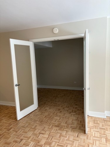 Bedroom - 225-3475 Rue De La Montagne, Montréal (Ville-Marie), QC - Indoor Photo Showing Other Room