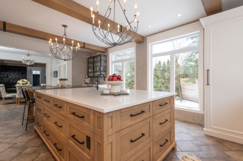 Cuisine - 9 Place D'Harques, Lorraine, QC - Indoor