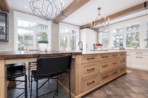 Cuisine - 9 Place D'Harques, Lorraine, QC - Indoor