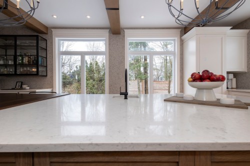 Cuisine - 9 Place D'Harques, Lorraine, QC - Indoor Photo Showing Other Room