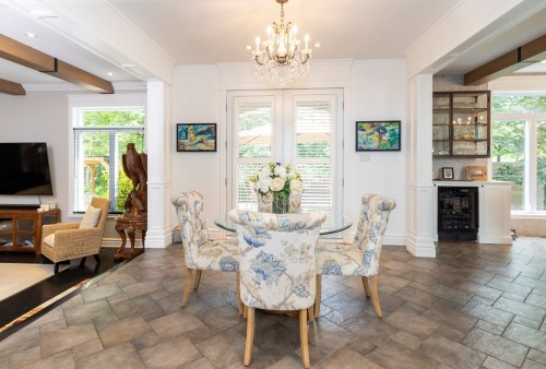 Coin-repas - 9 Place D'Harques, Lorraine, QC - Indoor Photo Showing Dining Room