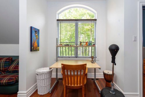 Bureau - 9 Place D'Harques, Lorraine, QC - Indoor