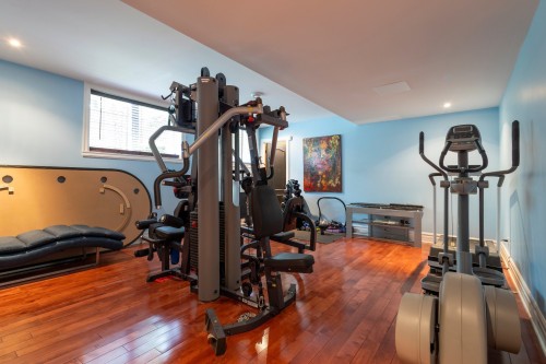 Salle d'exercice - 9 Place D'Harques, Lorraine, QC - Indoor Photo Showing Gym Room