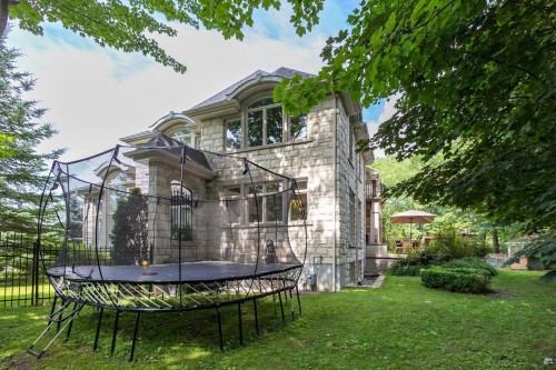 Extérieur - 9 Place D'Harques, Lorraine, QC - Outdoor