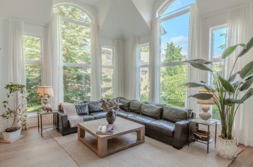 Salon - 9 Place D'Harques, Lorraine, QC - Indoor Photo Showing Living Room