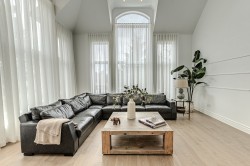Salon - 