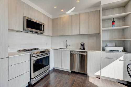 Kitchen - 410-145 Boul. Bouchard, Dorval, QC - Indoor Photo Showing Kitchen