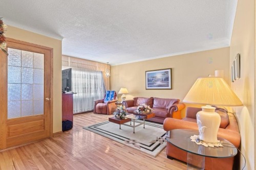 Salon - 6340 Boul. Des Galeries-D'Anjou, Montréal (Anjou), QC - Indoor Photo Showing Living Room