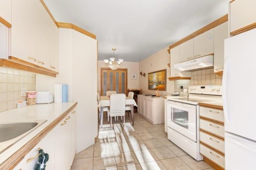 Cuisine - 6340 Boul. Des Galeries-D'Anjou, Montréal (Anjou), QC - Indoor Photo Showing Kitchen