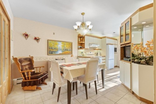 Salle à manger - 6340 Boul. Des Galeries-D'Anjou, Montréal (Anjou), QC - Indoor Photo Showing Dining Room