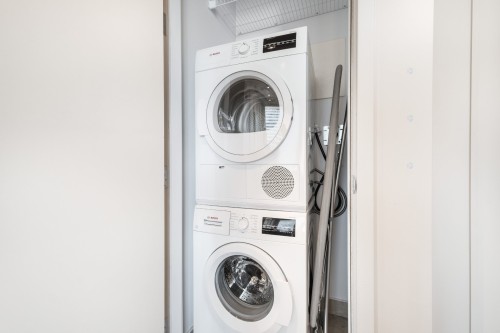 Salle de lavage - 3802-1188 Av. Union, Montréal (Ville-Marie), QC - Indoor Photo Showing Laundry Room
