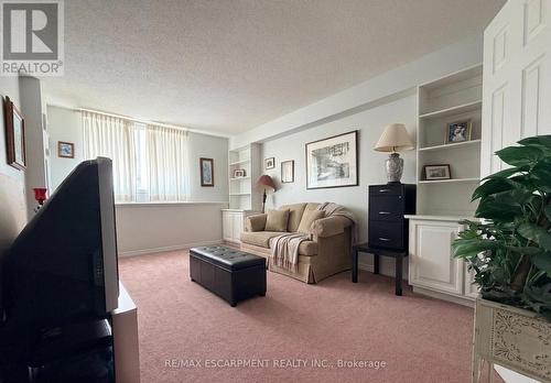 705 - 1415 Ghent Avenue, Burlington, ON - Indoor