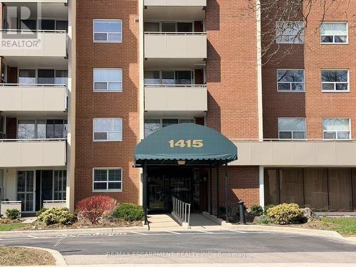 705 - 1415 Ghent Avenue, Burlington, ON - Outdoor With Balcony With Facade