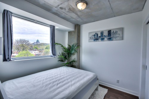 Chambre à coucher - 604-5227 Boul. Décarie, Montréal (Côte-Des-Neiges/Notre-Dame-De-Grâce), QC - Indoor Photo Showing Bedroom
