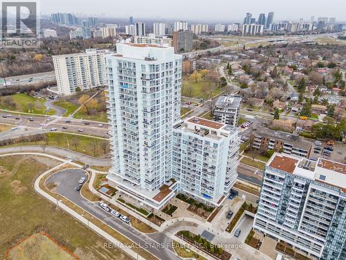 605 - 10 DEERLICK COURT  Toronto, ON M3A 0A7