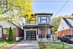 3 HOLMSTEAD AVENUE Toronto, ON M4B 1S9