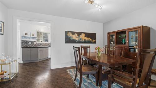 7-1225 Brookside Avenue, Kelowna, BC - Indoor Photo Showing Dining Room